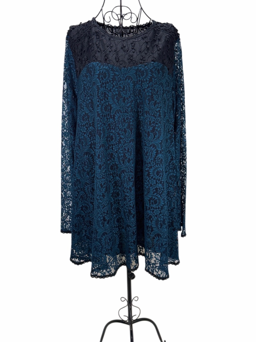 The Pyramid Collection XL Blue Black Lace Gothic Boho Tunic